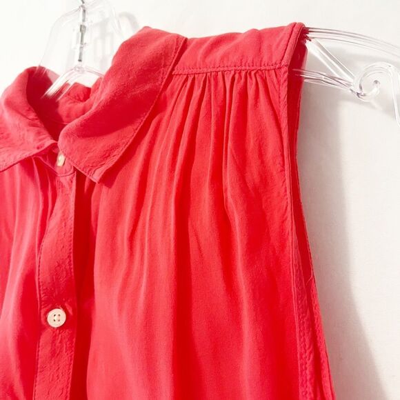 🟢Gap Lightweight Red Sleeveless Collared Button Up Blouse Size XS - Picture 2 of 5